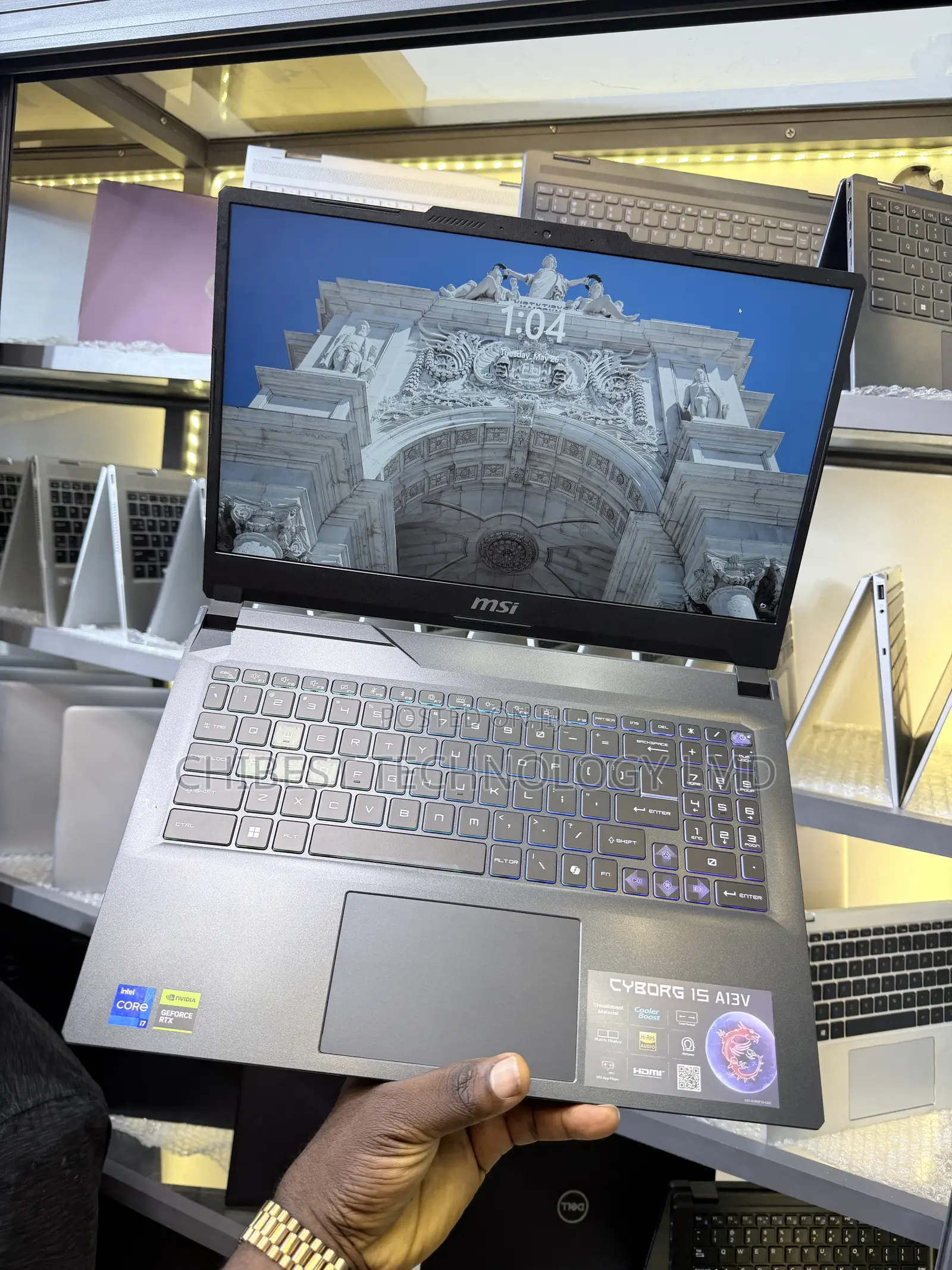 Laptop MSI Cyborg 15 16GB Intel Core i7 SSD 512GB