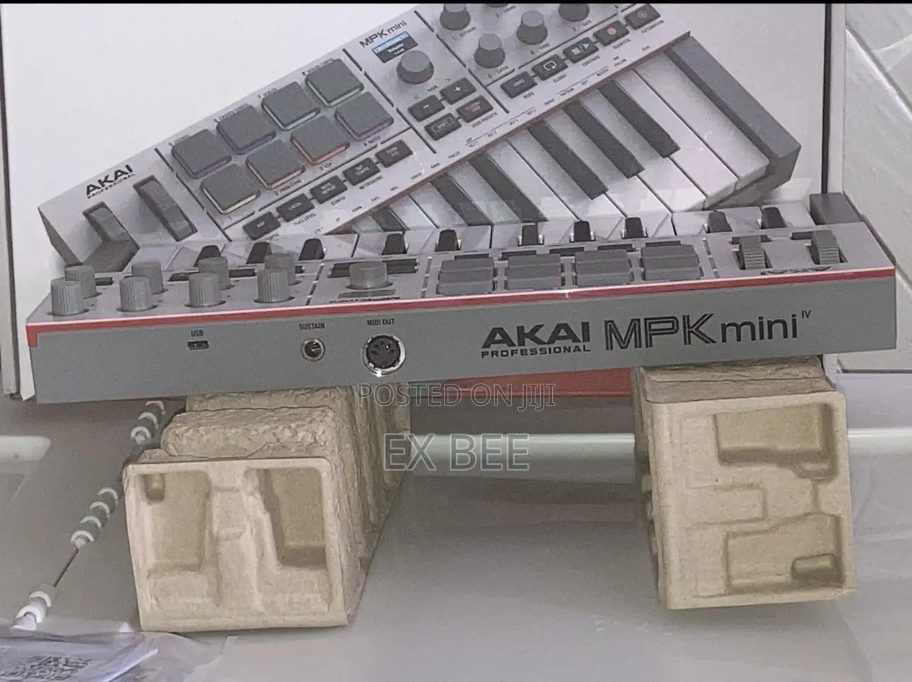 Akai MPK Mini Mk4 25-Key Midi Controller (Gray)*Latest*