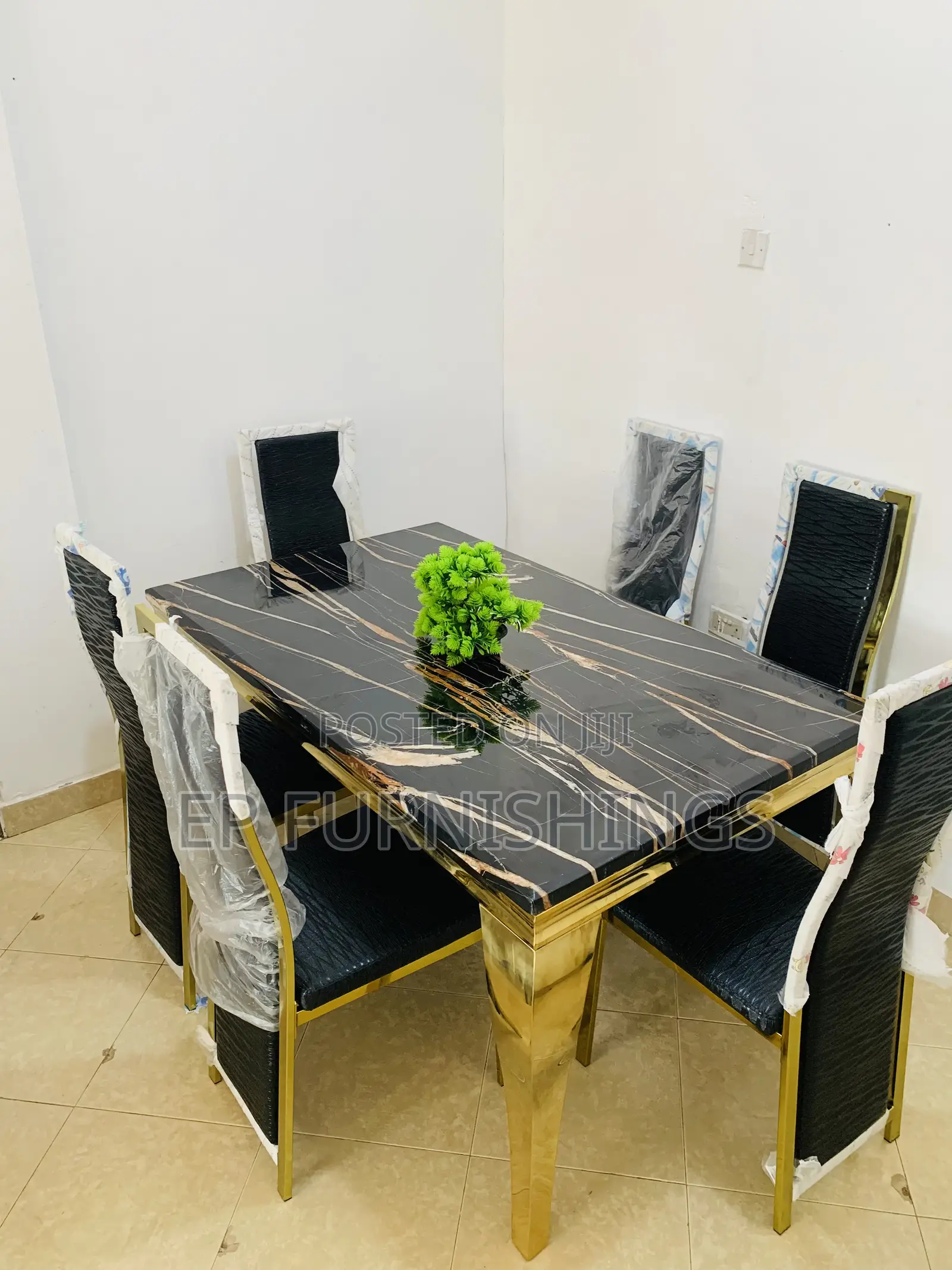 Gold Marbled Dinning Set (6 Chairs)