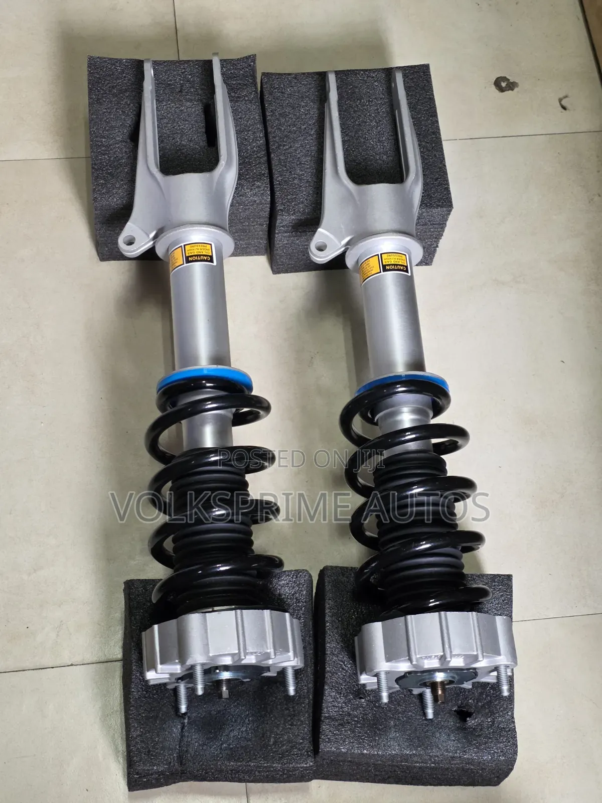 Pair Front Shock Struts Spring for Porsche Panamera 970 2010-2016.