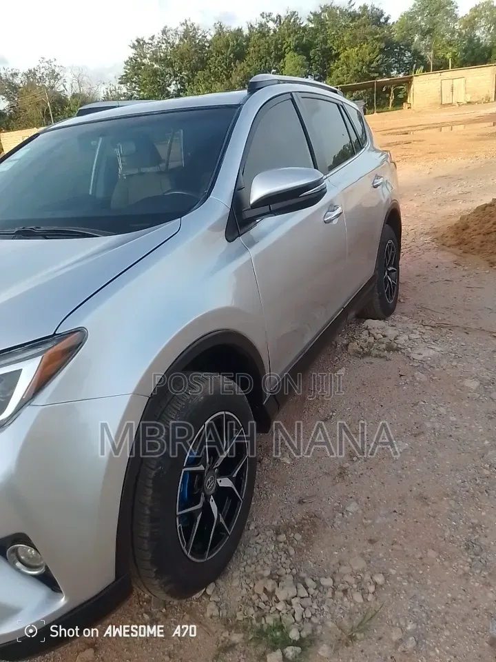 Toyota RAV4 2016 Silver