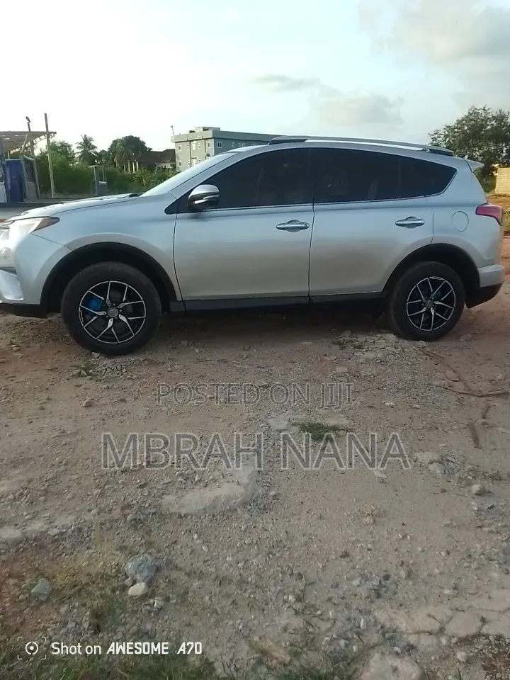 Toyota RAV4 2016 Silver