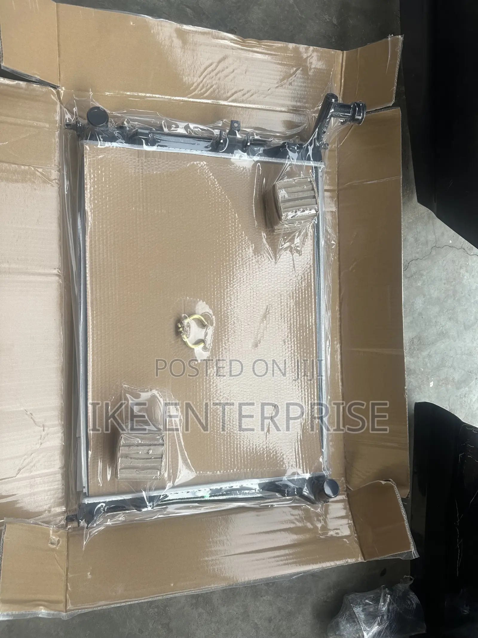Hyundai Elantra Radiator Water Tank 2007,2008,2009,2010