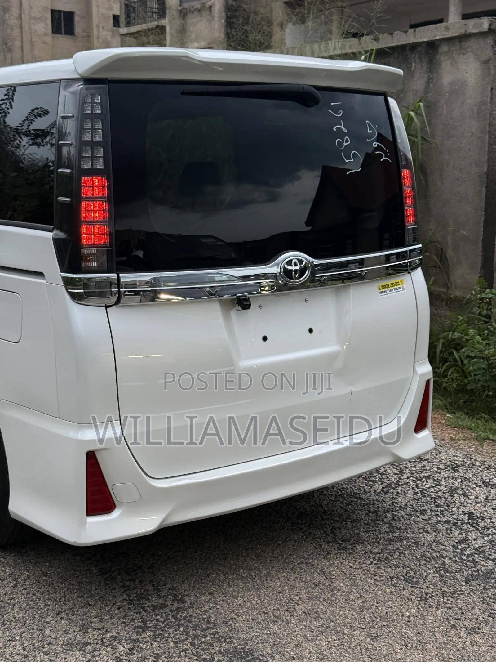 Toyota Voxy 2015 White