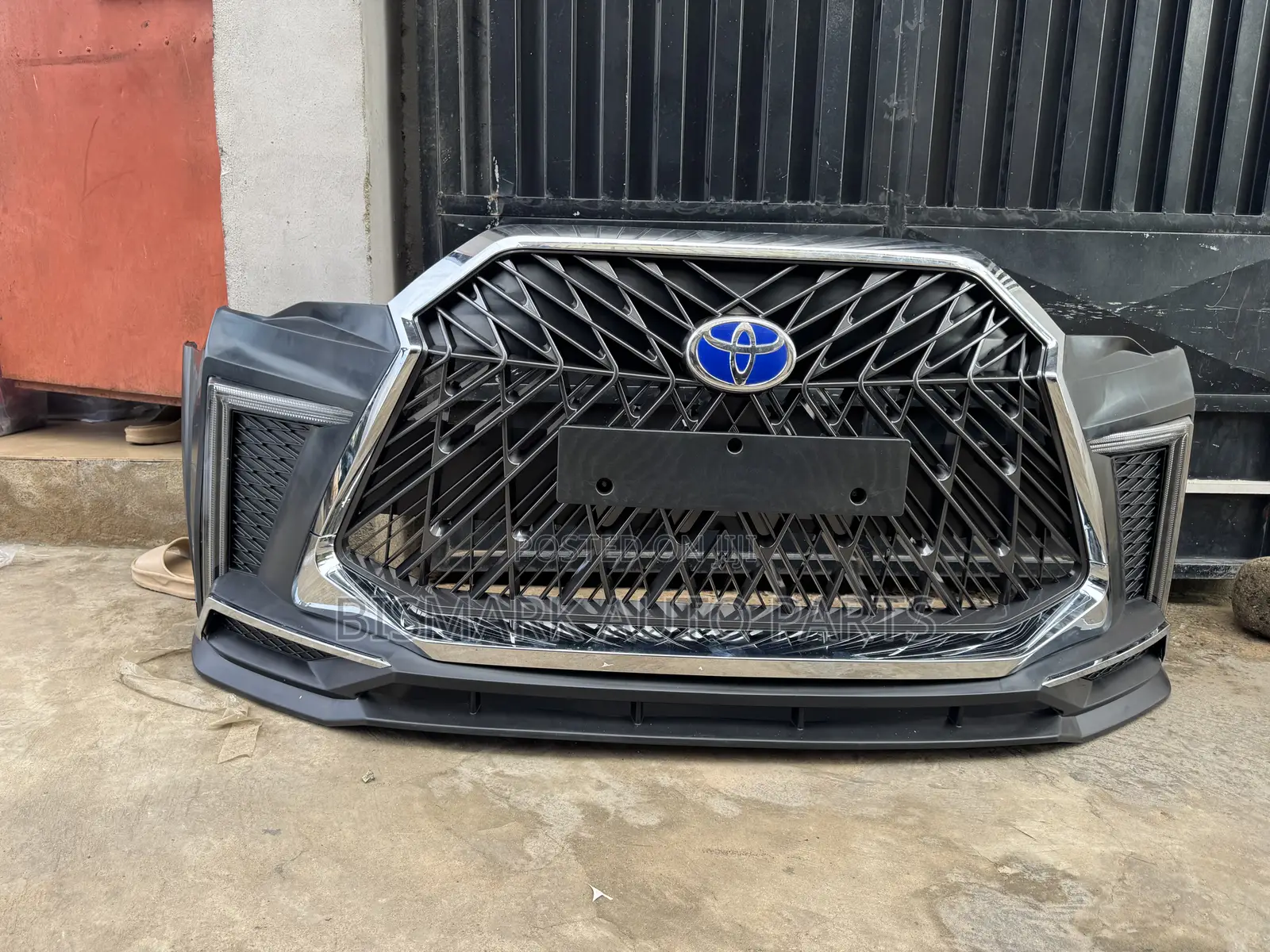 Toyota 4runner 2017 2018 2019 2020 Front and Back Bumper Complete Spec