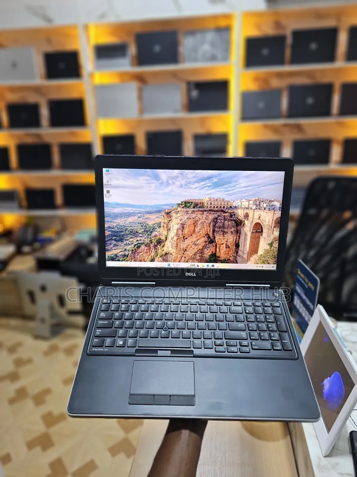 Laptop Dell Precision 7520 32GB Intel Xeon SSD 256GB