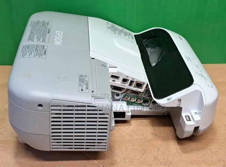 Epson Eb480 Pro Ultra Short Throw | 3000 Lumen |