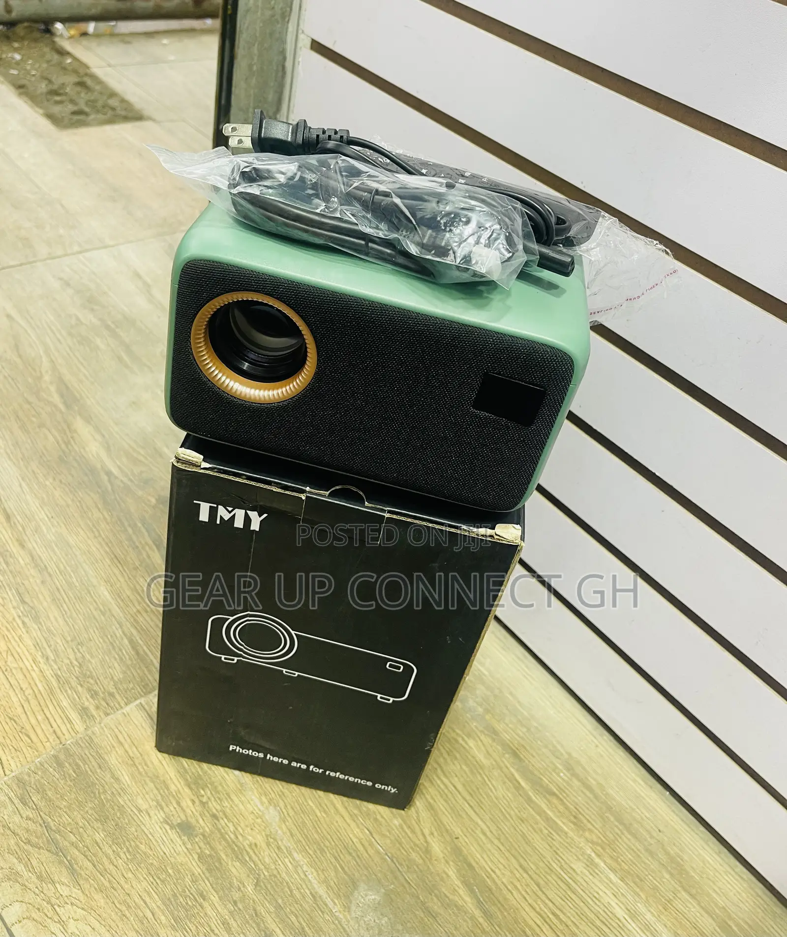 Tmy T02 Projector