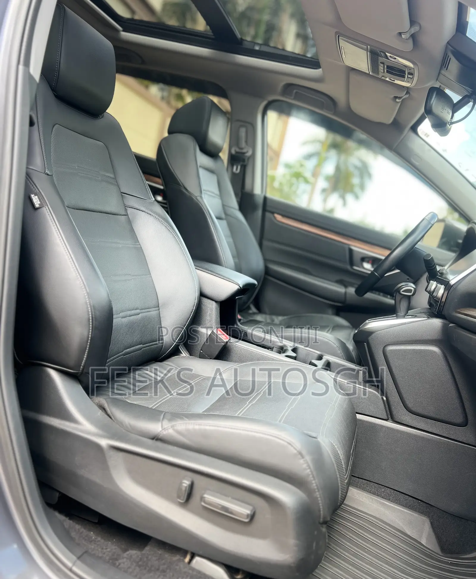 Honda CR-V Touring AWD 2019 Gray