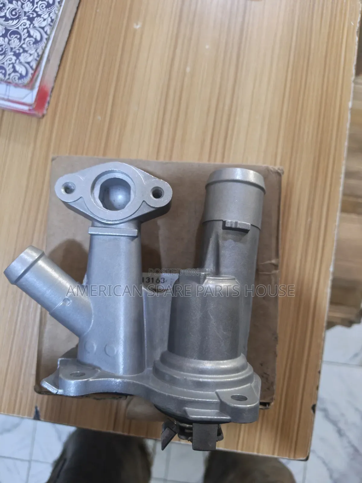Ford Escape 1.6 Thermostat Housing