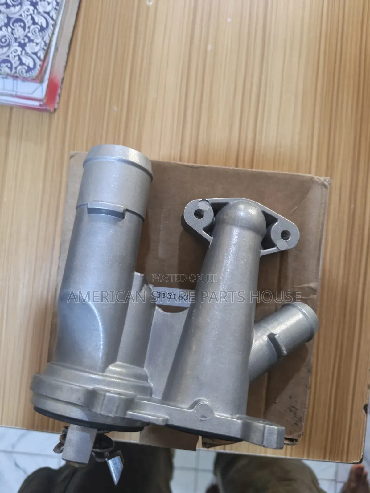 Ford Escape 1.6 Thermostat Housing