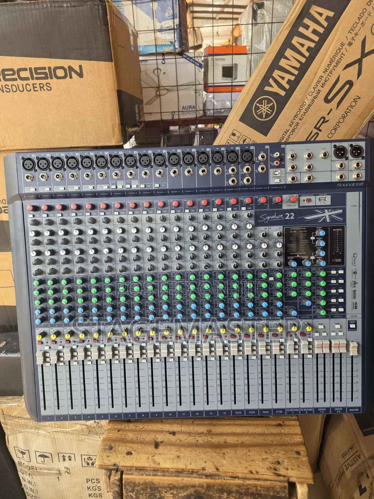 Soundcraft Signature 22