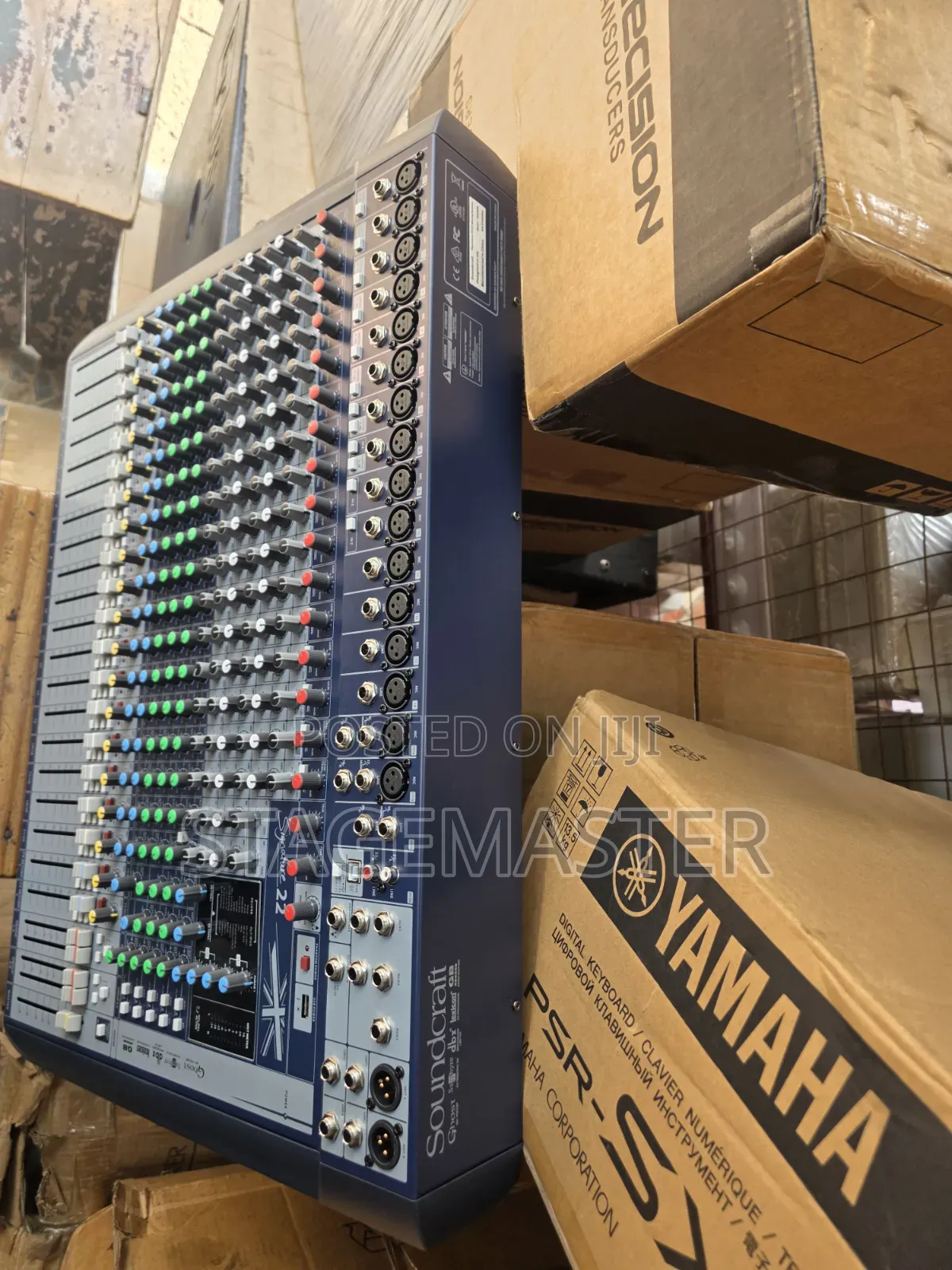 Soundcraft Signature 22