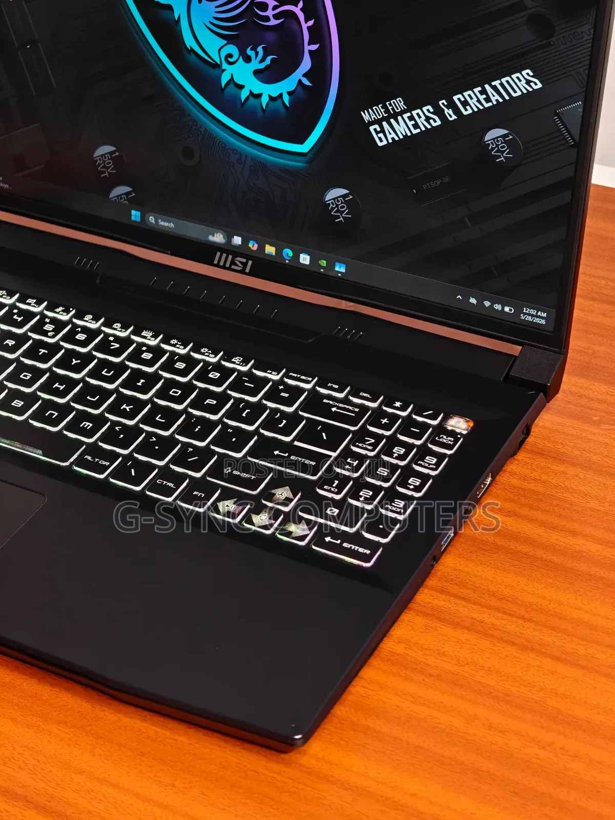 Laptop MSI Creator A16 AI+ 32GB Intel Core i7 SSD 1T
