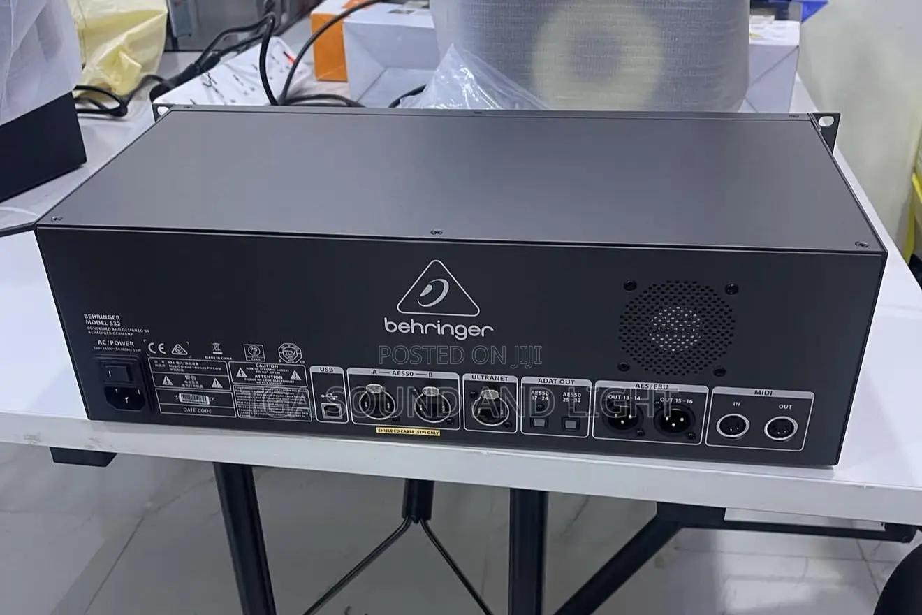 Behringer S32 32-Channels Stage Box