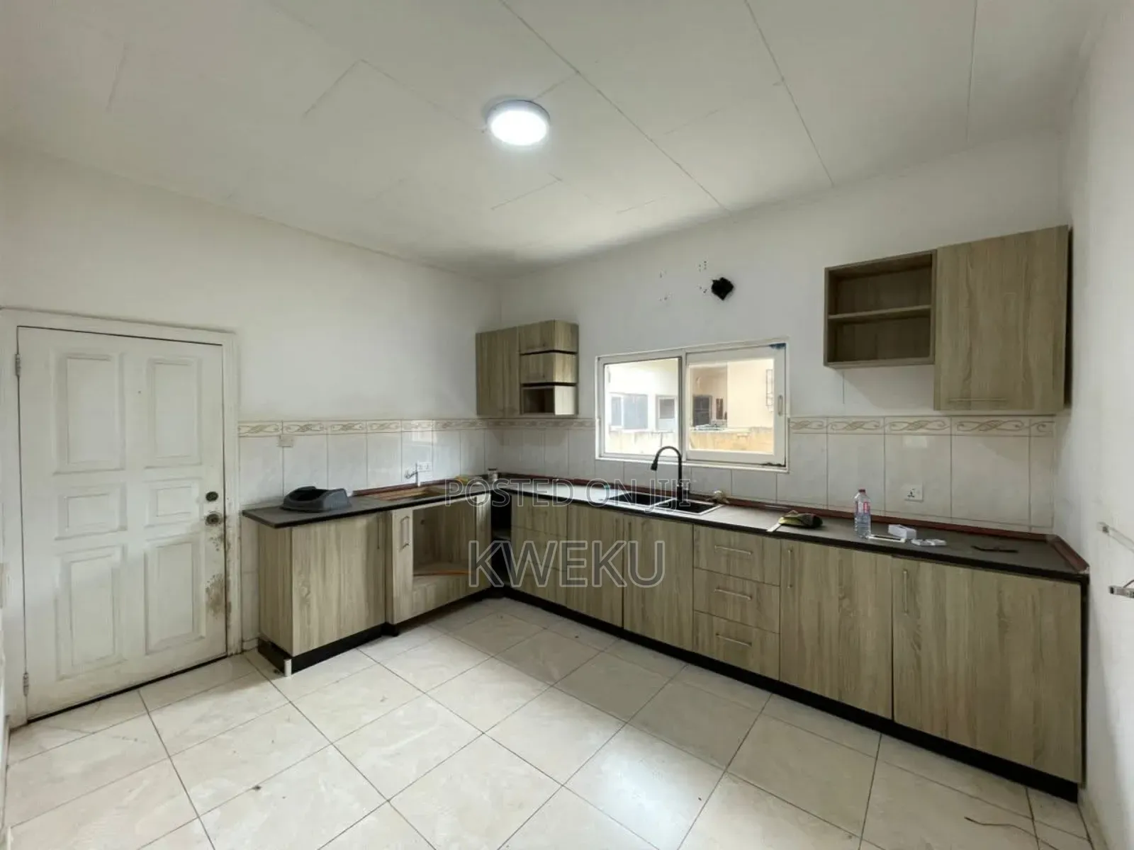 3bdrm House in Seedovproperties, Manet Junction for sale