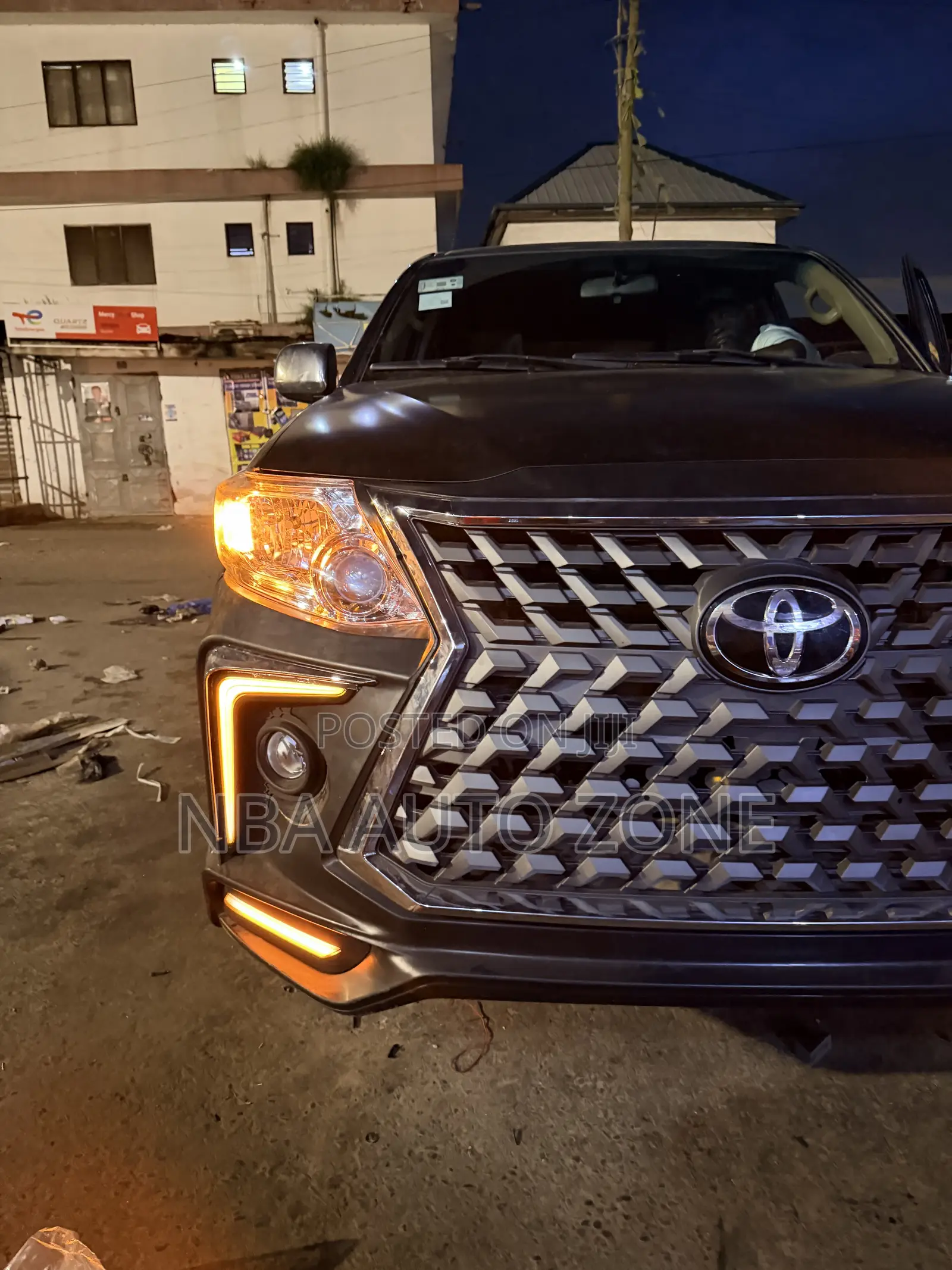 Toyota Fortuner 2009-2015 Upgrade Lexus Spec Bumper Front and Rear