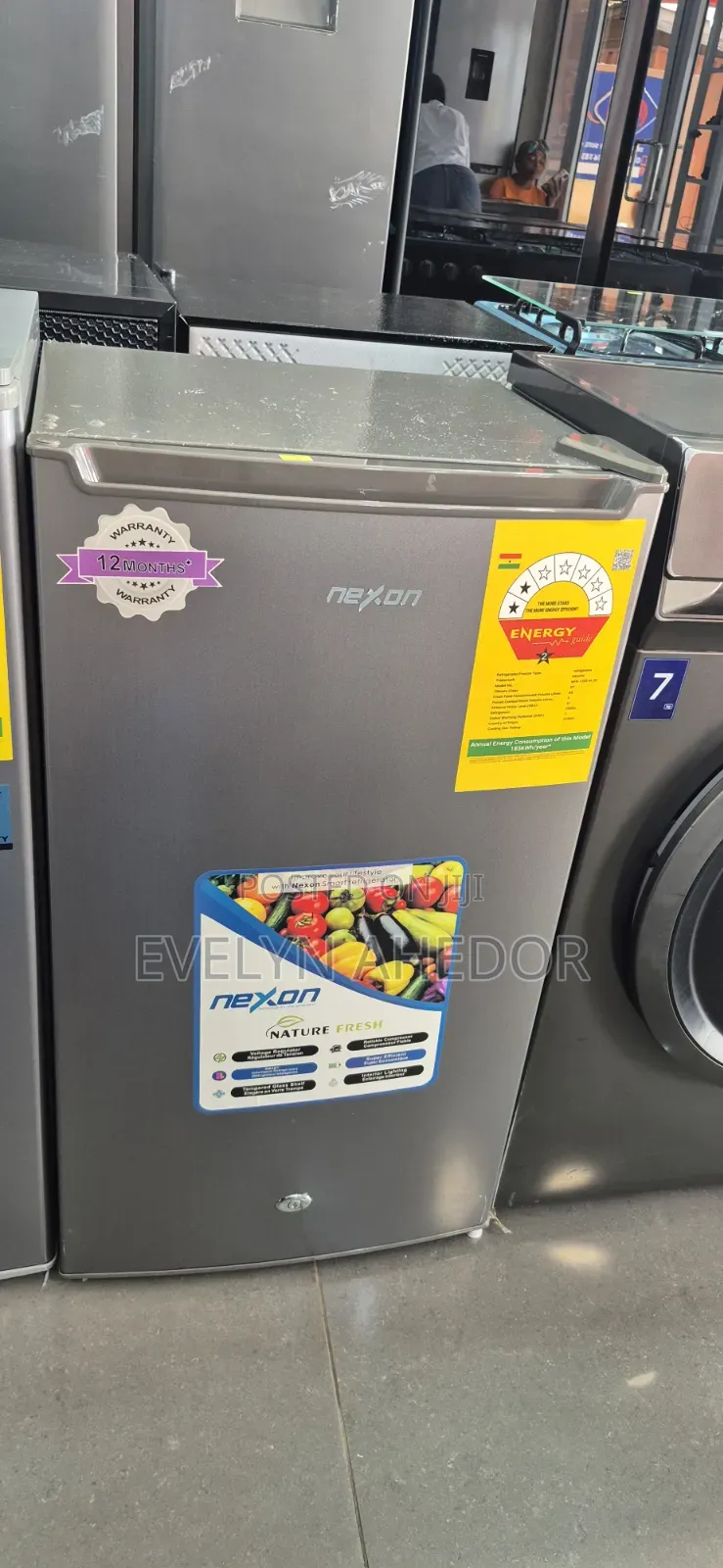 Single Door Nexon Table Top Fridge 85l With Lock and Key for Sale
