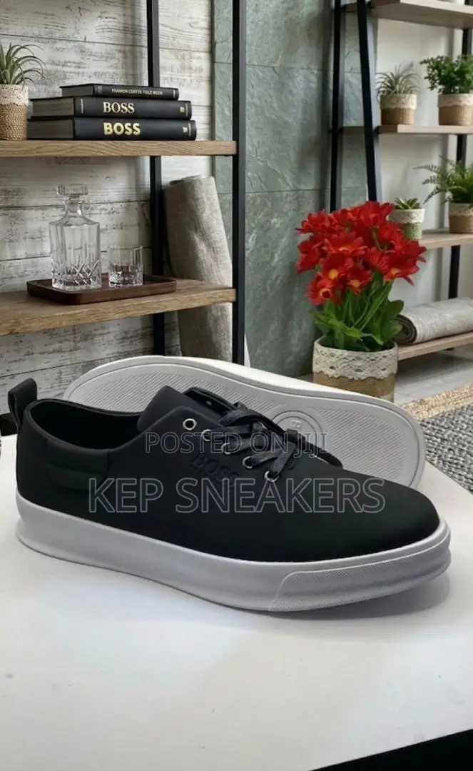 Boss Tan Suede Construction