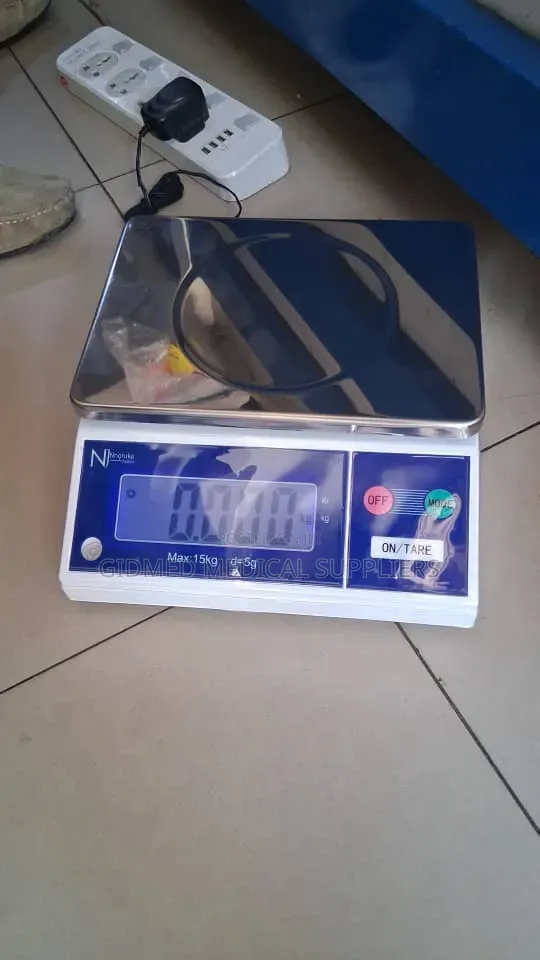Lab Scale or Electronic Balance