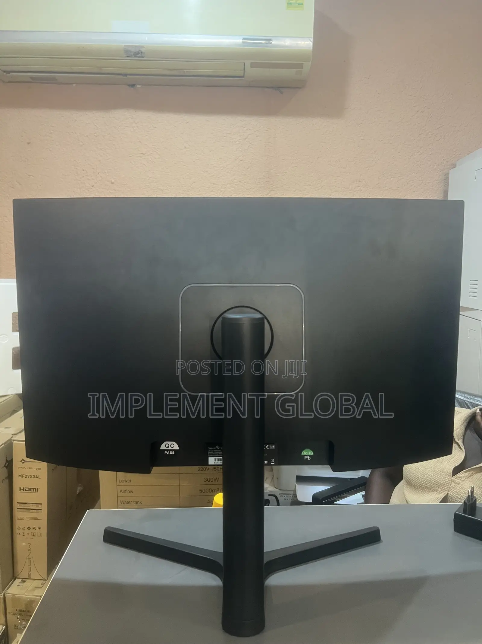 Curved Smart-Tech 27 Inch Monitor