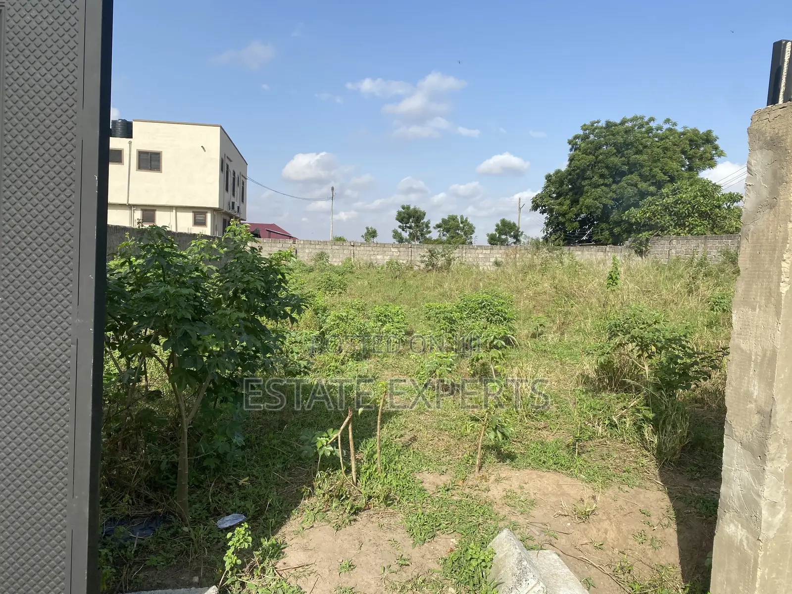 Registered Land With Land Title Certificate Located in Katamanso