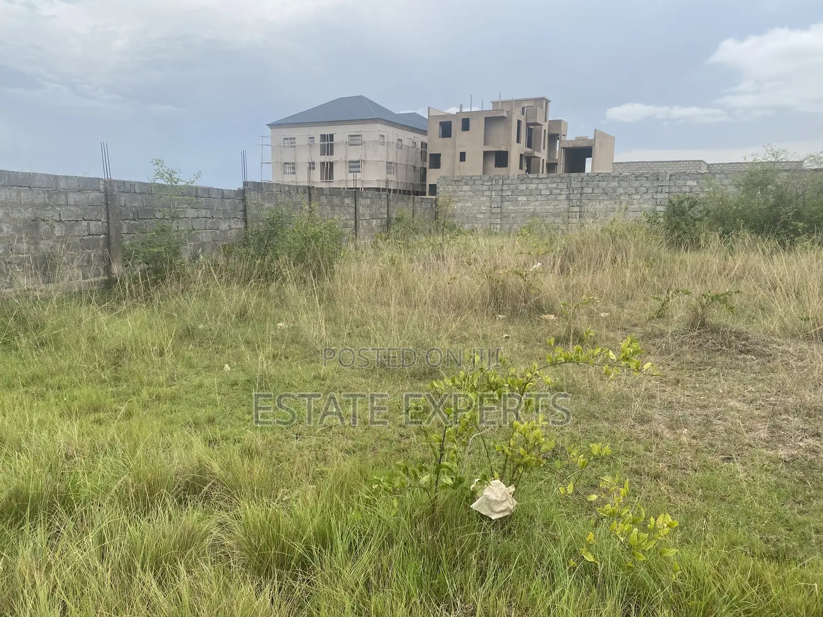 Registered Land With Land Title Certificate Located in Katamanso