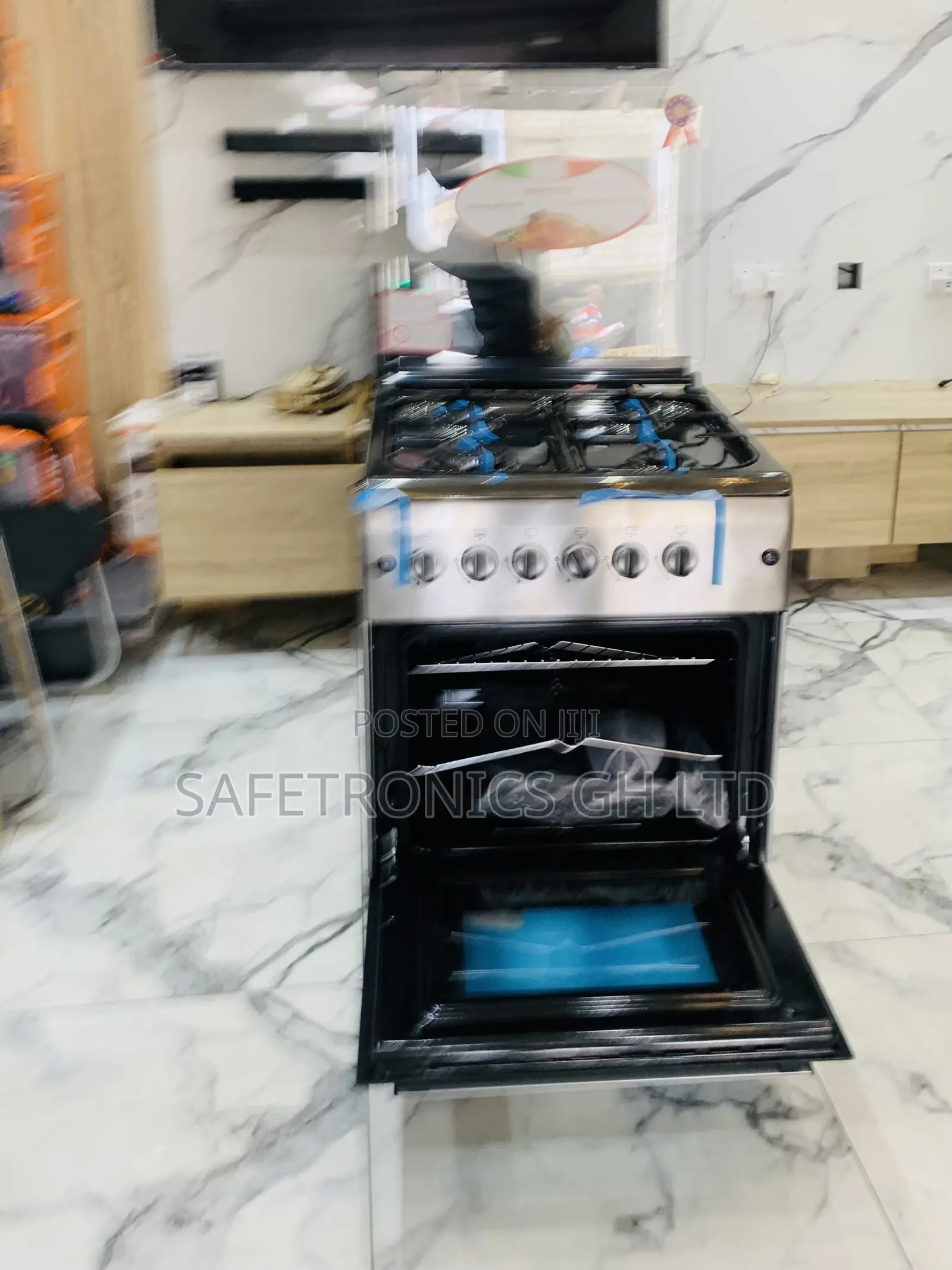 Kindly Check Ferre 60x60 4-Burner Gas Cooker With Auto Ignition in Red