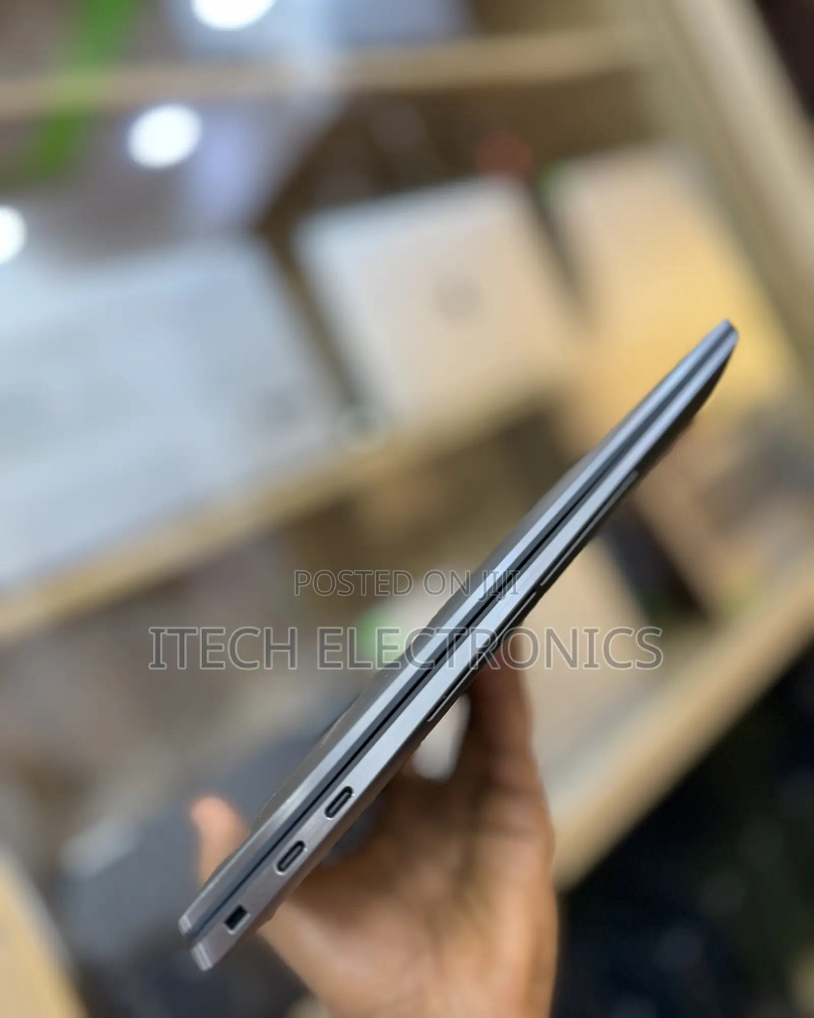 Laptop Dell Precision 5560 32GB Intel Core i7 SSD 512GB