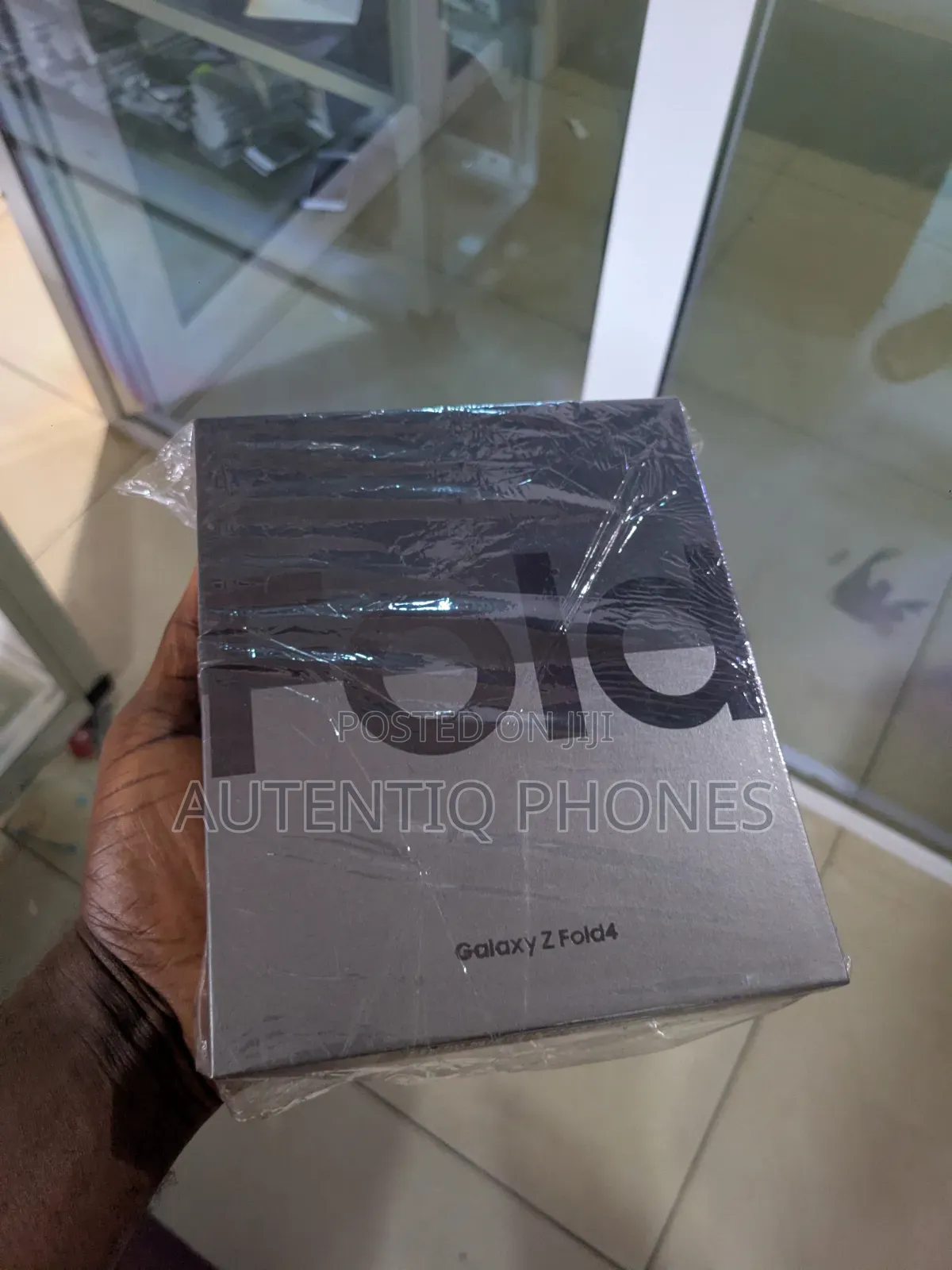 New Samsung Galaxy Z Fold4 256 GB Silver