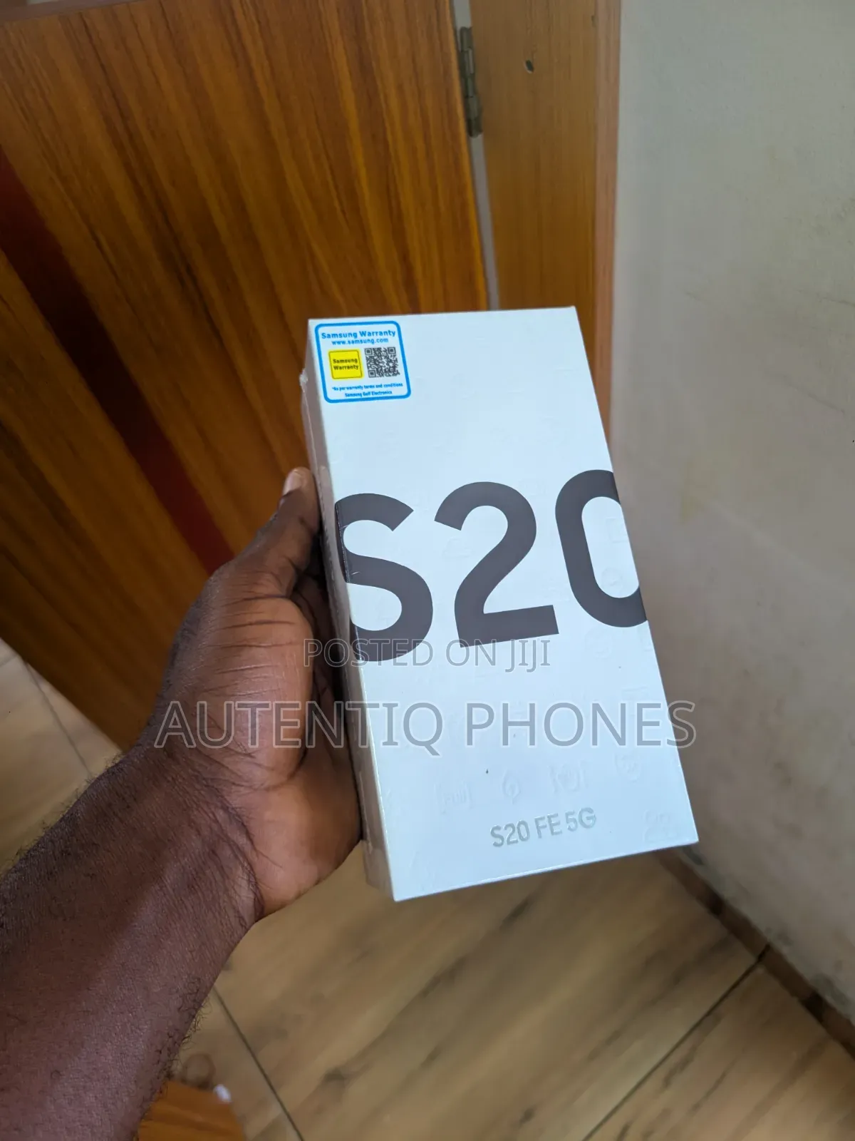New Samsung Galaxy S20 FE 128 GB Blue