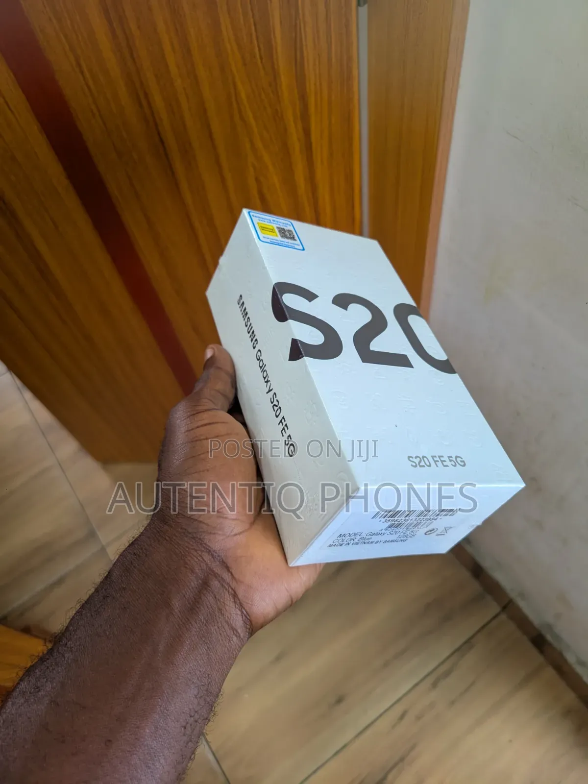 New Samsung Galaxy S20 FE 128 GB Blue