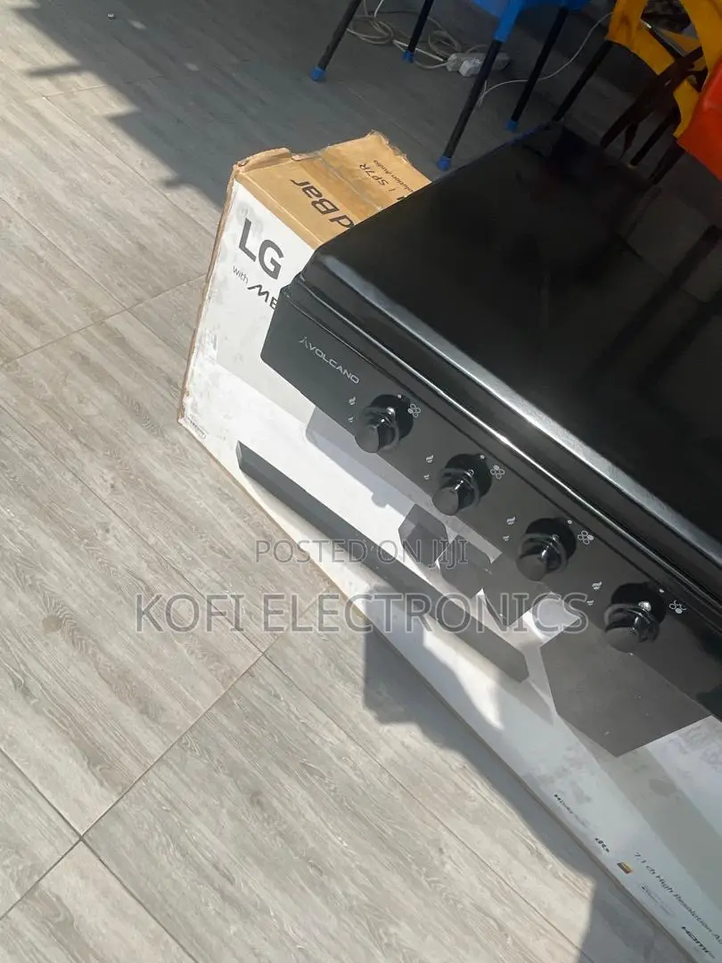 Volcano 4 Burner Gas Cooker Spacious Multi-Burner Cooking