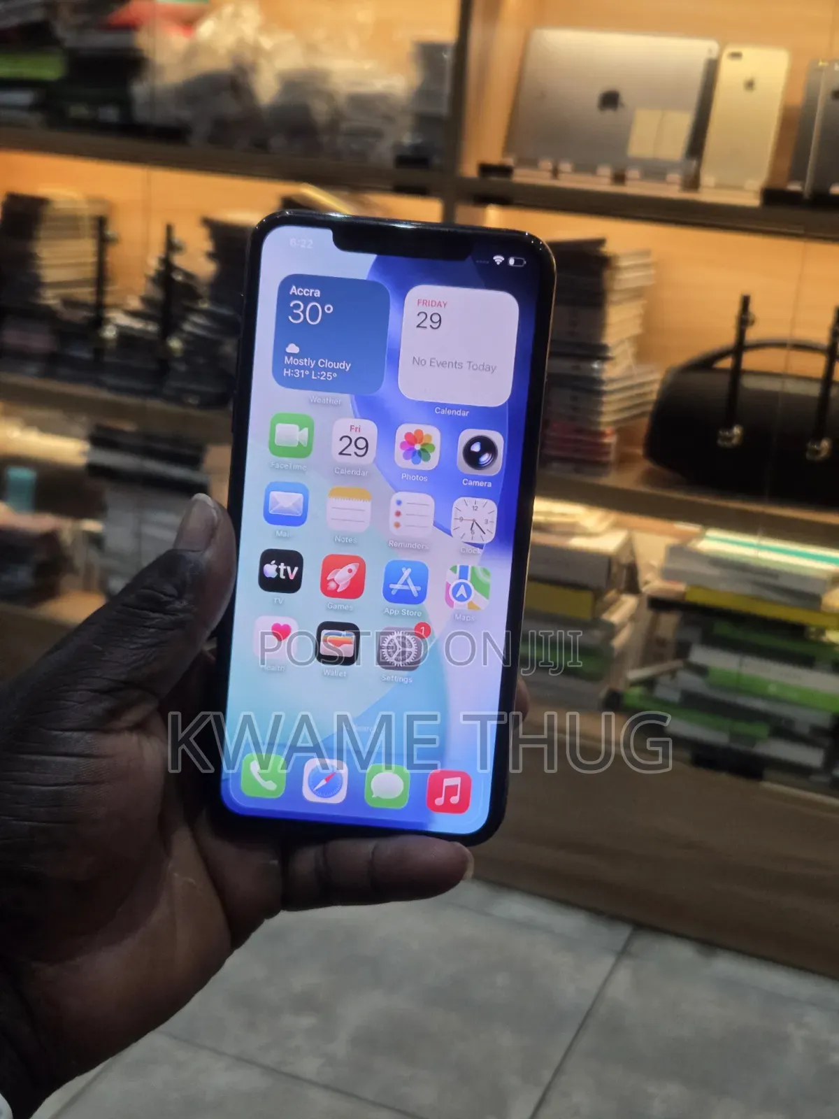 New Apple iPhone 11 Pro Max 64 GB Green