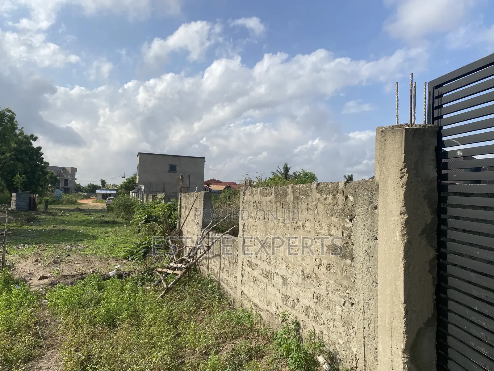 Registered Land With Land Title Certificate Located in Katamanso