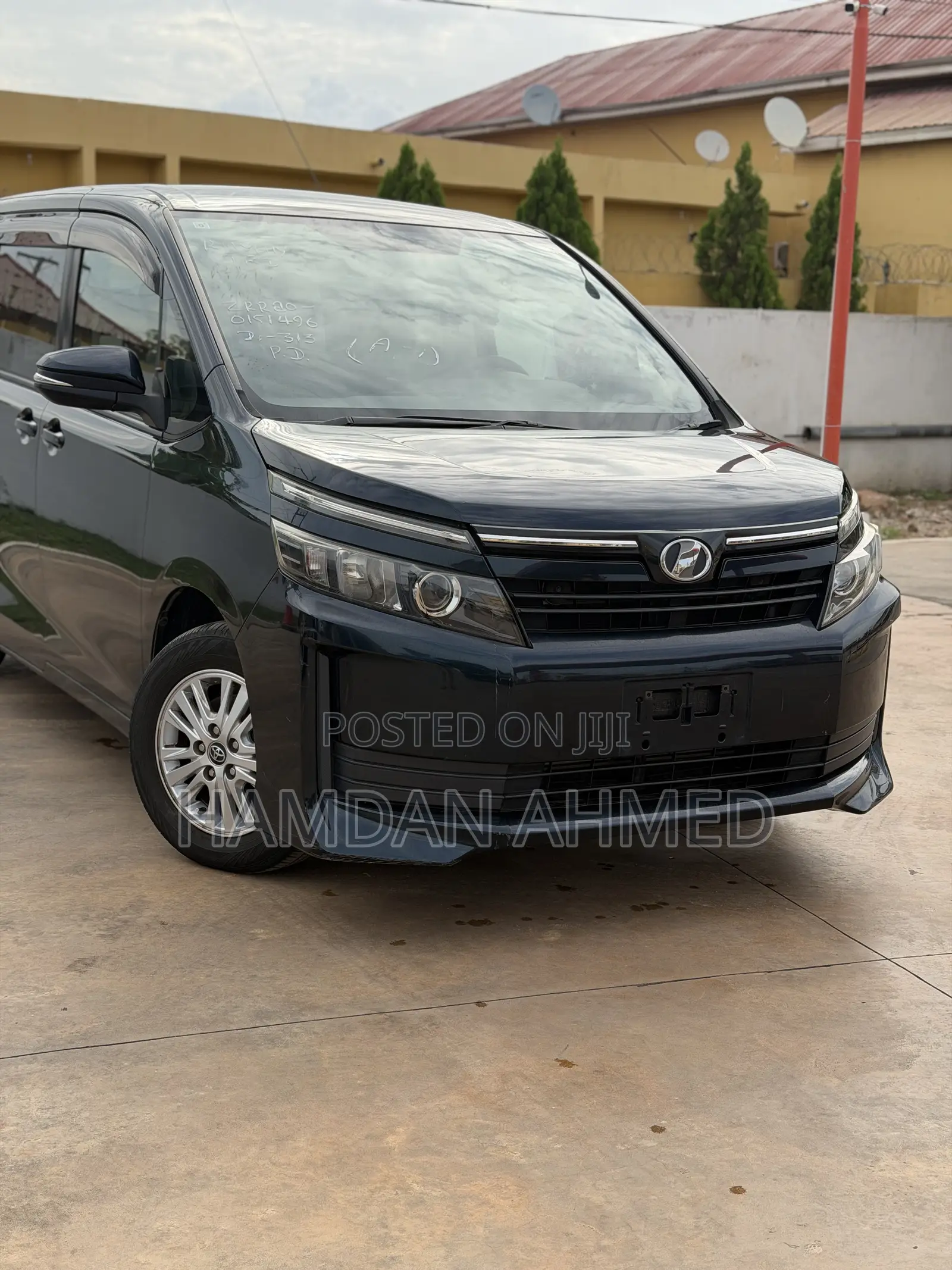 Toyota Voxy 2015 Blue