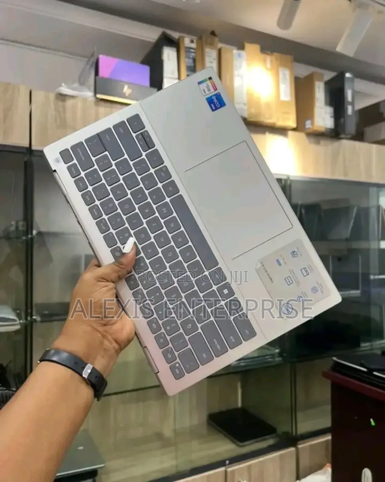 New Laptop Dell Inspiron 14 16GB Intel Core i7 SSD 512GB