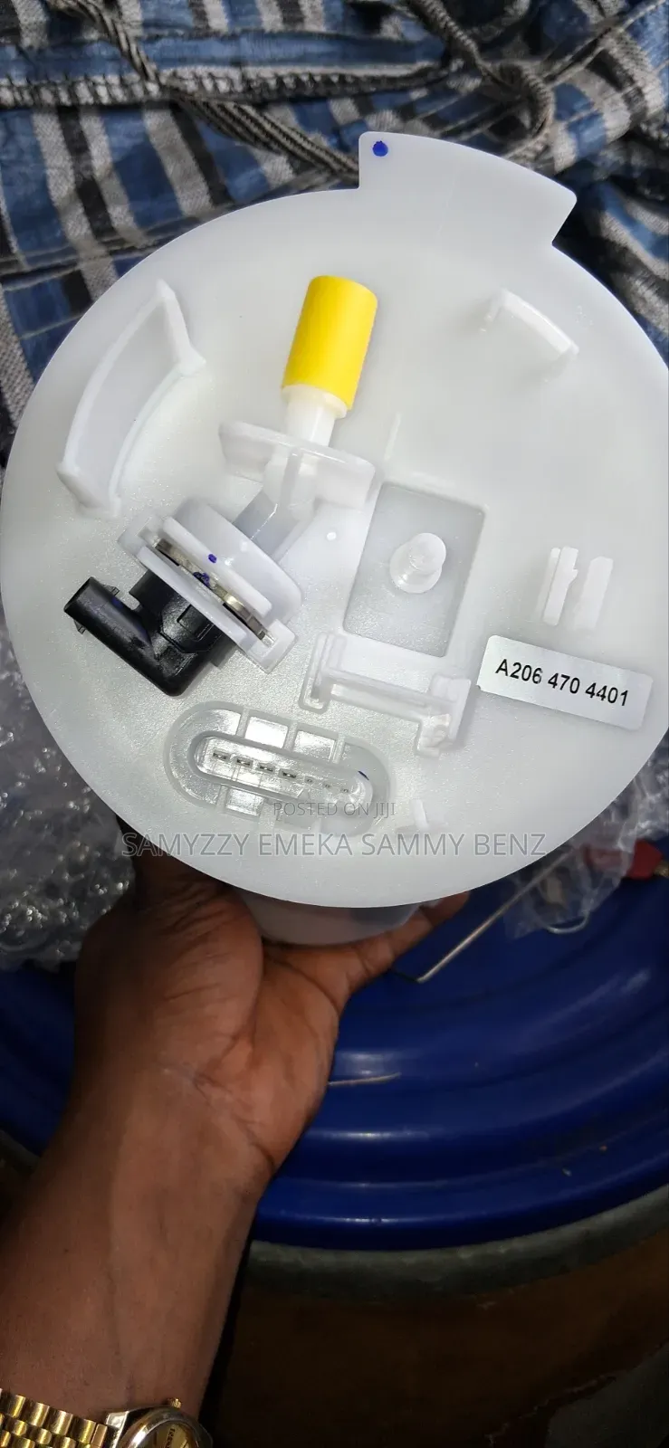 Genuine Mercedes-Benz Fuel Pump Assembly 206 167
