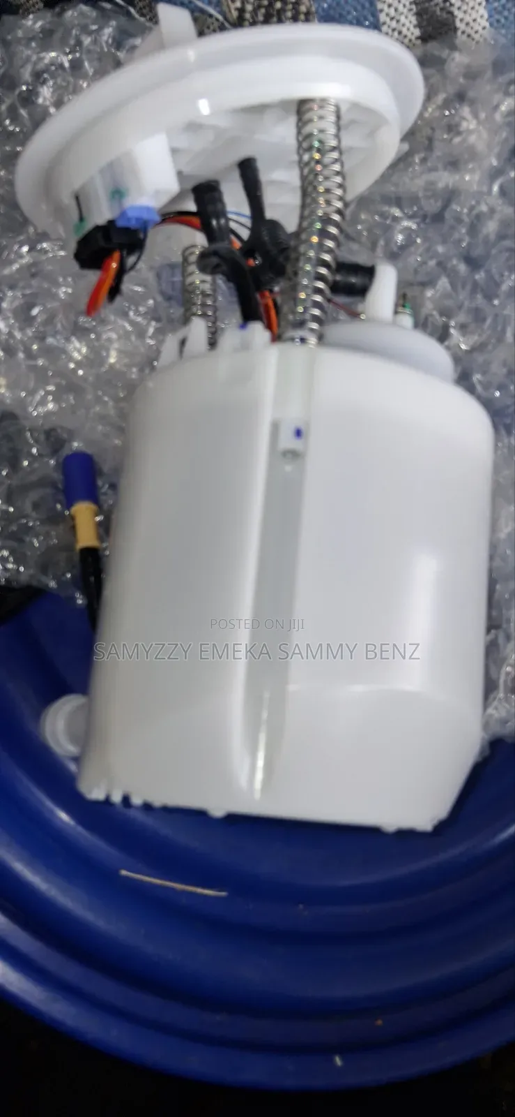 Genuine Mercedes-Benz Fuel Pump Assembly 206 167