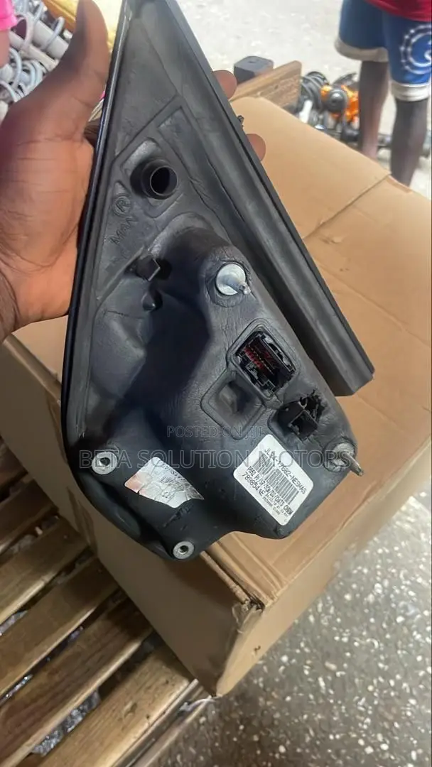 F150, Honda, Ram, Wrangler, Tundra, Landcruiser Side Mirror