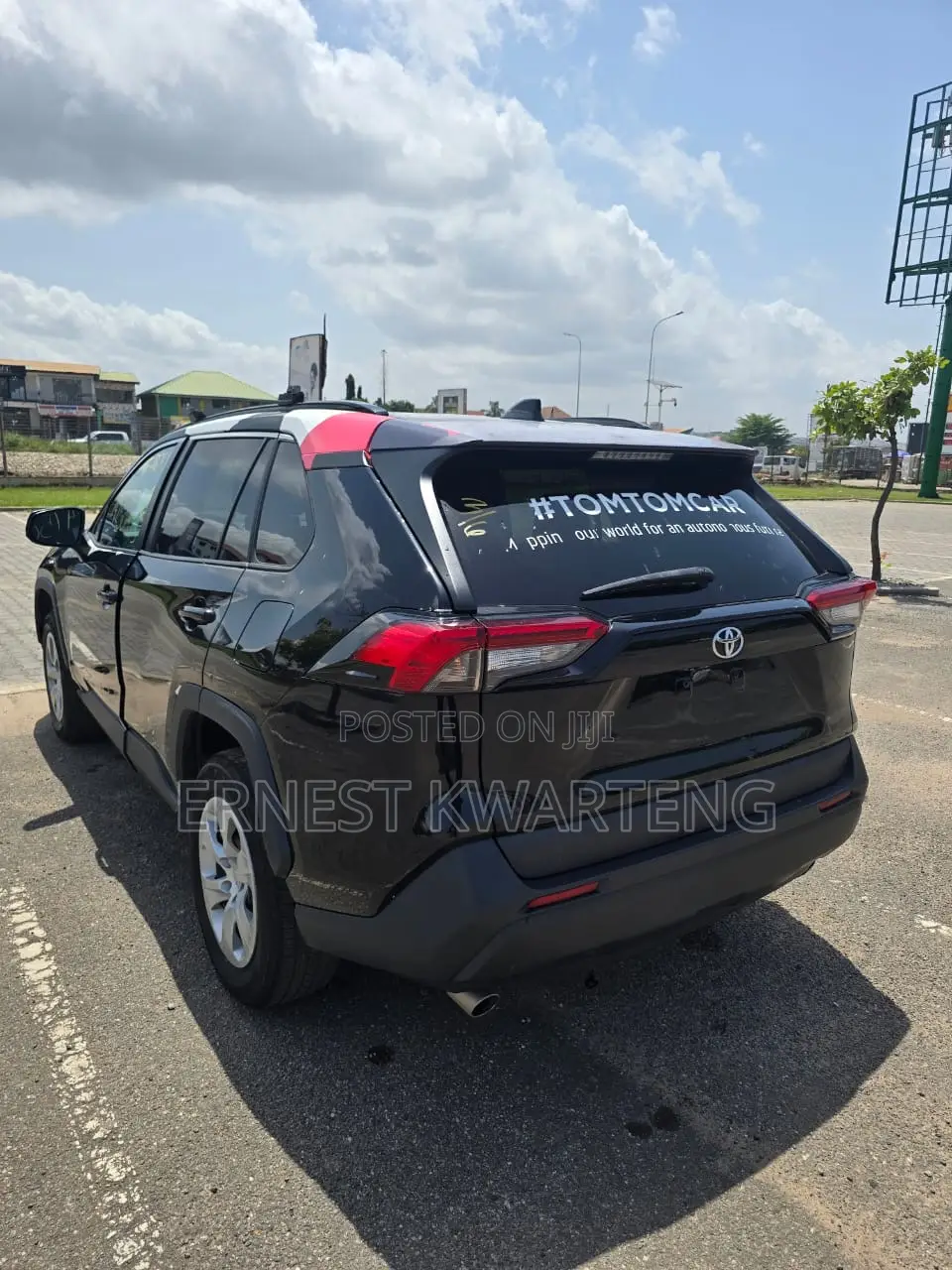 Toyota RAV4 XLE 2021 Black