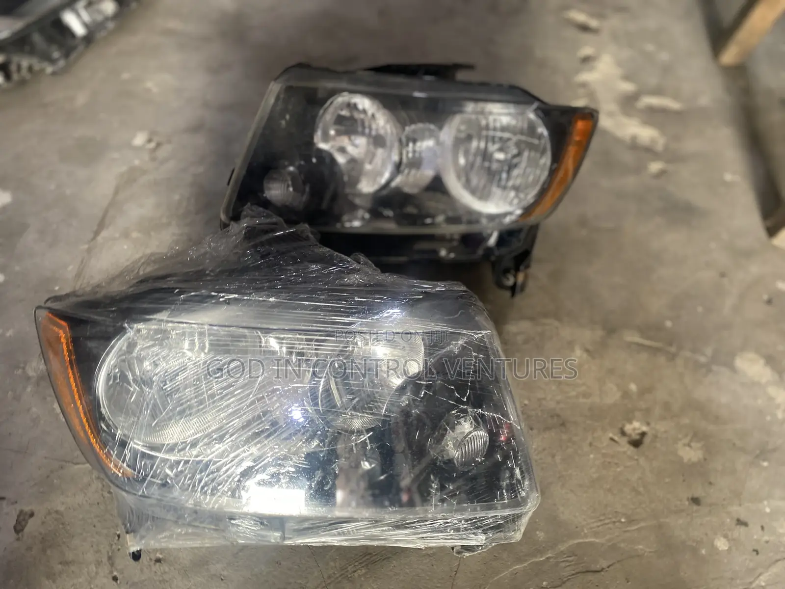 Jeep Compass 2016 Headlight Pair