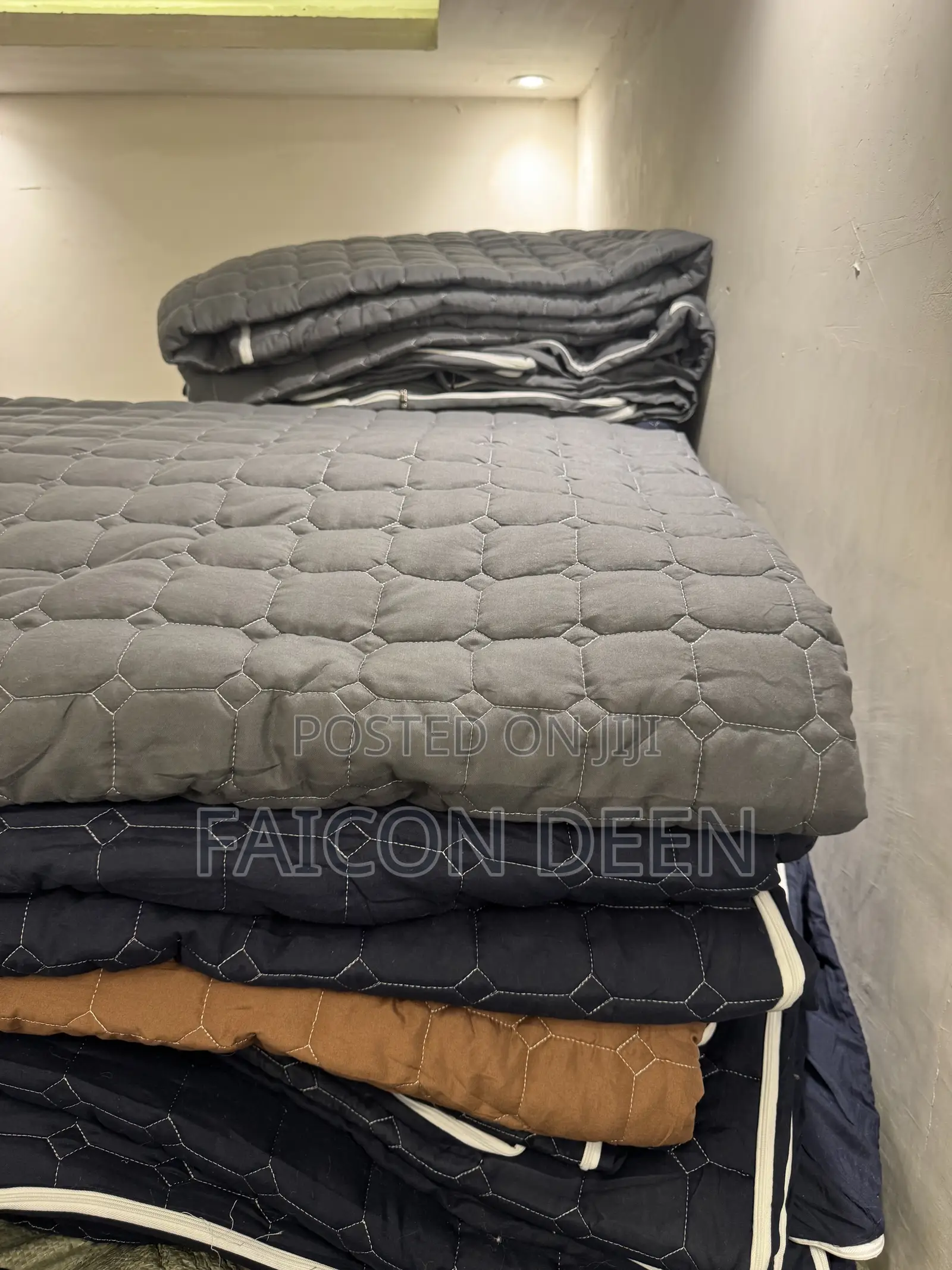 Save Your Mattress In One Move(All Round 360 Zipper Mattress Protector
