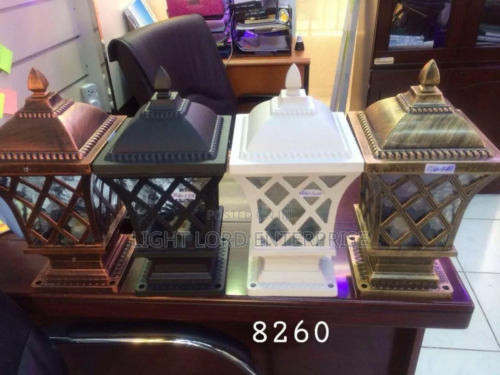 ) ( 808) Aluminum Glass Gate Light