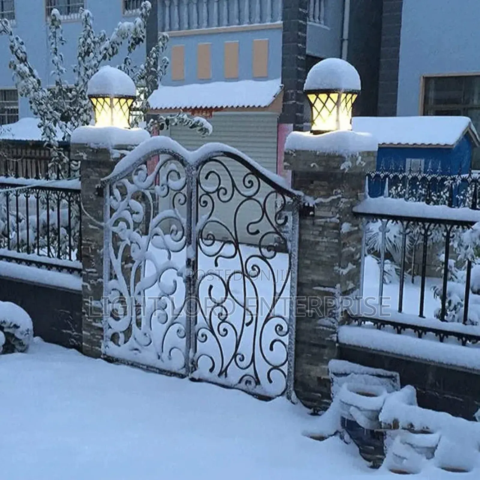 White Body Snow Resistant Gate Light