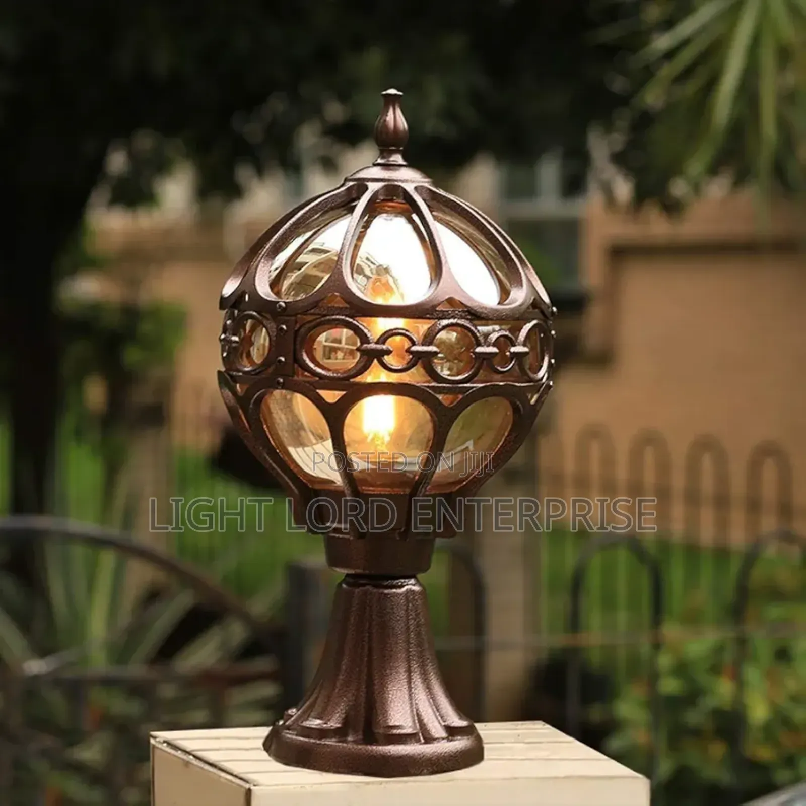 Brass Color Gate Light