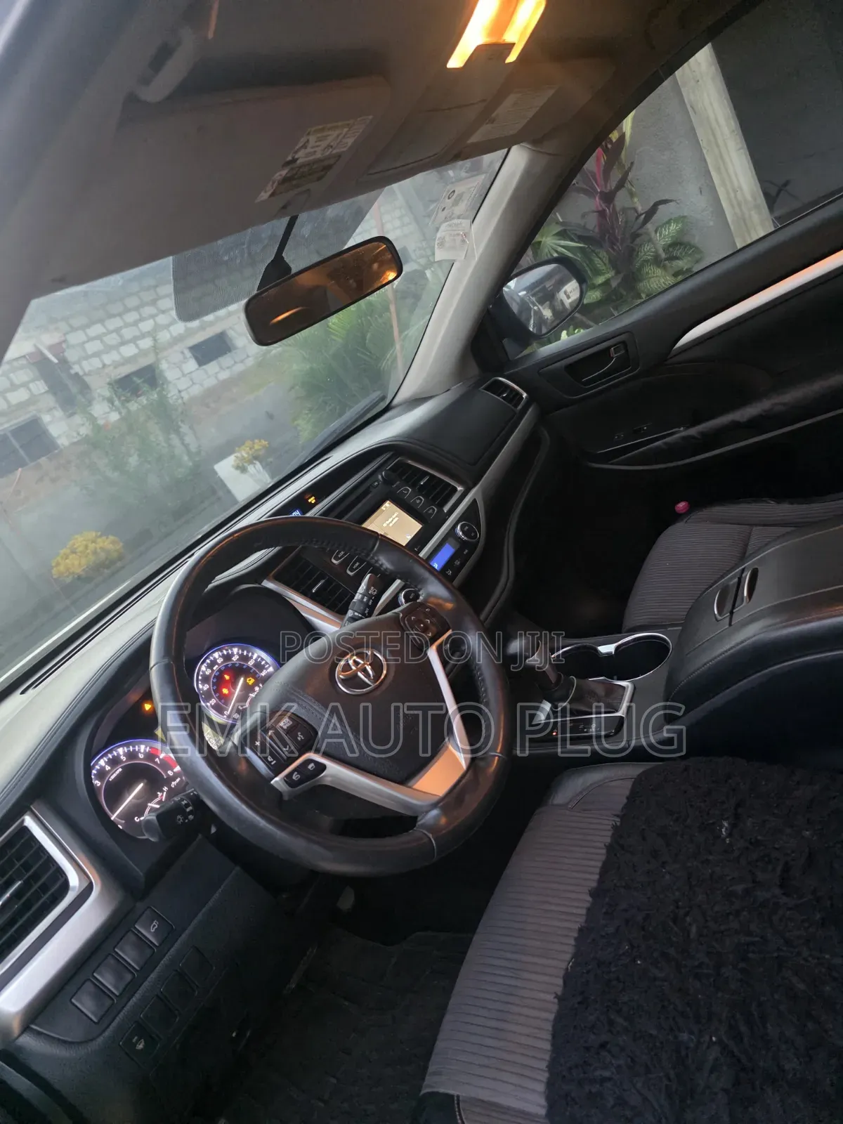 Toyota Highlander LE 4dr SUV AWD (3.5L 6cyl 6A) 2015 Black