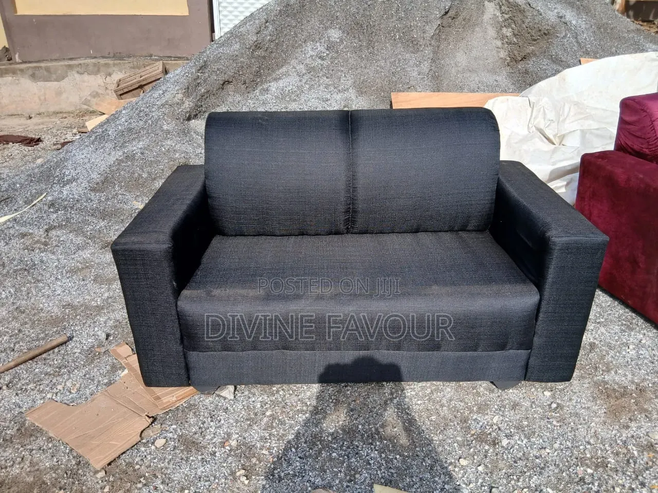 Accommodating 2n1 Sofas Available