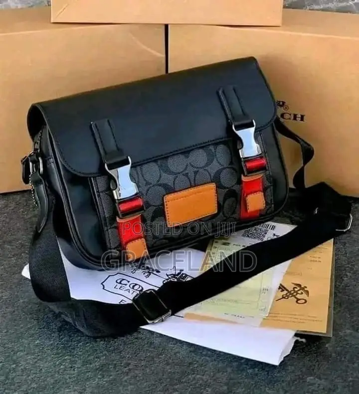 This Is Original Coach Pure Real Leather Messenger Sidebag