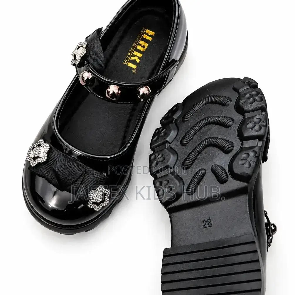 Quality Girls Bow / Butterfly Shoes